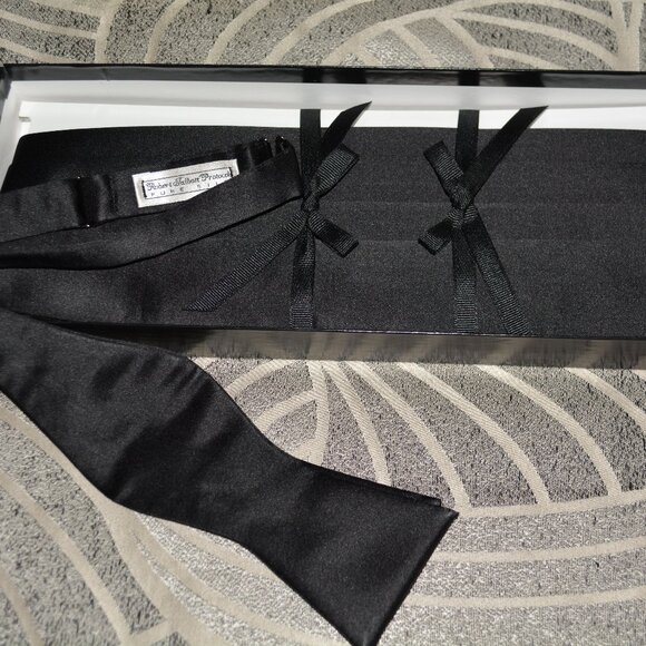 Robert Talbott Protocol Tie & Cummerbund Set - Picture 2 of 6